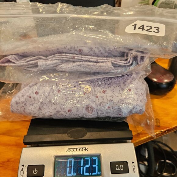 Croft & Barrow granny Nightgown Womens M  Lace Floral gather button jersey retro - Picture 13 of 13